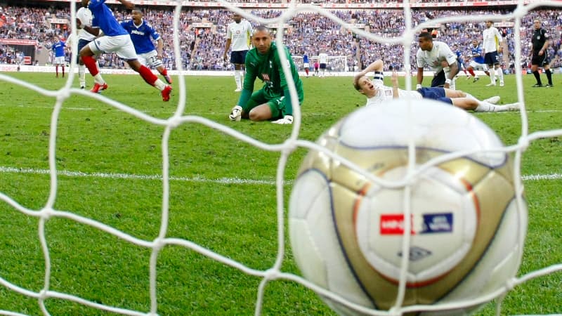 L'argent dans le football peut jouer des mauvais tours.