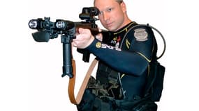 Anders Breivik s'était pris en photo avec son équipement peu avant de passer à l'acte et de tuer 77 personnes en juillet 2011.