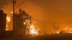 Les flammes ont ravagé la maison du footballeur Carlos Vela à Los Angeles