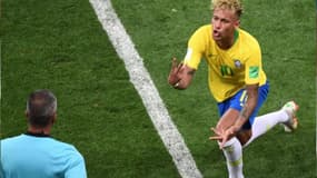 Neymar monte en puissance... mais agace autant avec son cirque