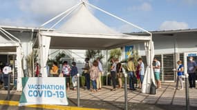 Un centre de vaccination à Cayenne le 30 mars 2021.