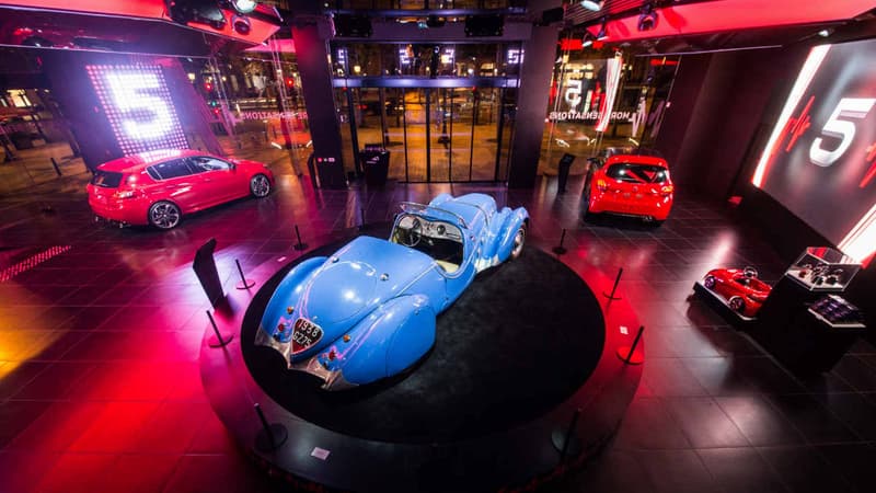 Lors de son passage dans la Blue Room de Twitter, Maxime Picat a évoqué l'idée d'un rassemblement Peugeot, à l'image du Festival de Wörthersee pour Volkswagen (en photo, le whowroom Peugeot Avenue à Paris).