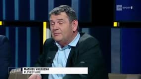 Le Vestiaire - Coups de pression à l'entraînement, surnoms moqueurs... Le calvaire de Valbuena vécu à l'OM