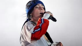 La chanteuse américaine Billie Eilish sur la scène du festival Lollapalooza à Santiago du Chili, le 17 mars 2023