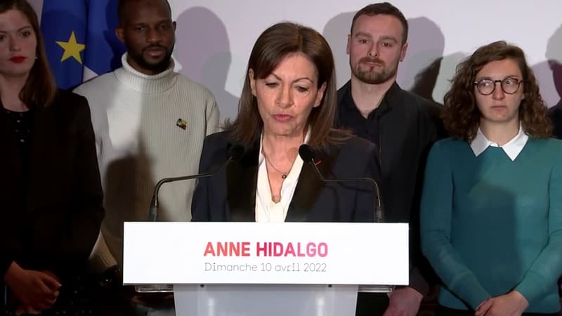 Présidentielle: Anne Hidalgo appelle à voter Emmanuel Macron au second tour