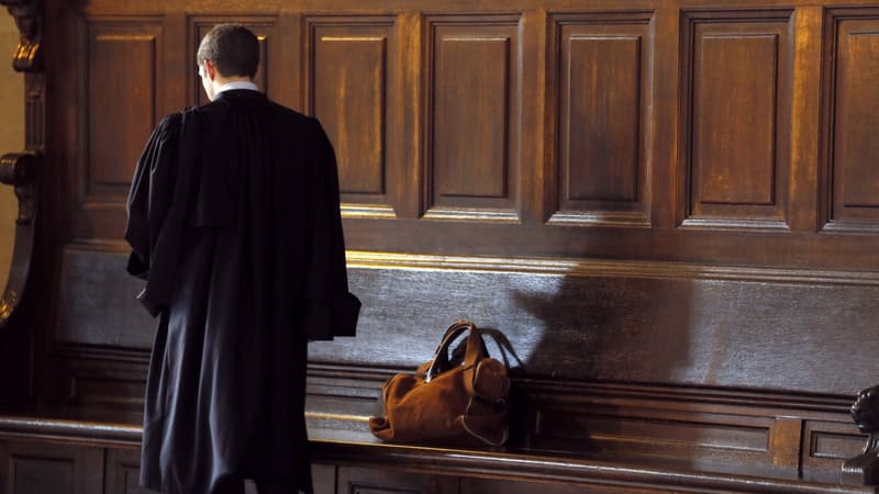 Le meurtrier d'un policier libéré dans l'attente d'un nouveau procès