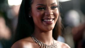 Emmanuel Macron répondra-t-il à Rihanna?