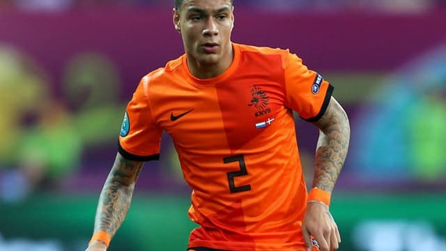 Photo : Gregory van der Wiel et ses coéquipiers du PSG fêtent le titre de  champion de France - photo publiée sur le compte Instagram du joueur de  foot le 16 mai 2015 - Purepeople