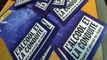 L'idée d'abaisser à zéro le taux d'alcoolémie légal au volant, contre 0,5 g/l actuellement, "n'est pas envisagée par le gouvernement", a indiqué lundi Matignon à l'AFP.