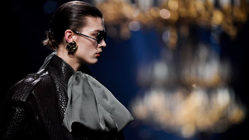 Défilé St Laurent à la Paris Fashion Week automne hiver 2023