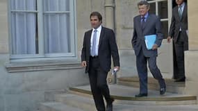 Christian Jacob, le président du groupe UMP à l'Assemblée nationale et Jean-Louis Borloo, député et président du parti centriste UDI, à la sortie d'une réunion à Matignon.
