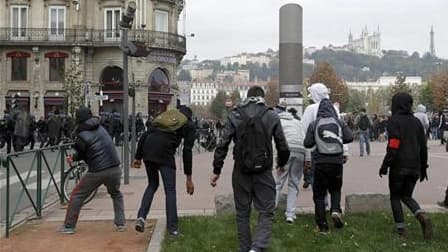 Les heurts qui ont éclaté cette semaine à Lyon entre des groupes de jeunes et les forces de l'ordre, les plus importants de France, peuvent surprendre dans une ville à la réputation bourgeoise. /Photo prise le 19 octobre 2010/REUTERS/Robert Pratta