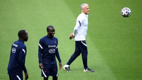 Didier Deschamps avec le duo Sissoko-Kanté en équipe de France