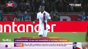 Homophobie dans le foot: le témoignage d'un ancien arbitre international