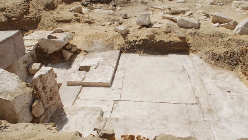 Les fouilles en sont encore à leurs débuts et la taille exacte de la pyramide originelle n'a pas encore pu être établie. 