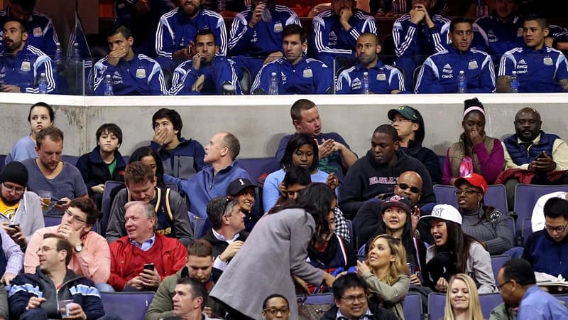 Lionel Messi et ses équipiers argentins au match de NBA Washington-Indiana