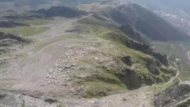 Amateur de Wingsuit en vol. (illustration)