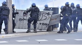 Le Défenseur des droits Jacques Toubon a rendu ses conclusions concernant la mort de Rémi Fraisse, jeune écologiste tué par un tir de grenade offensive. (Photo d'illustration)