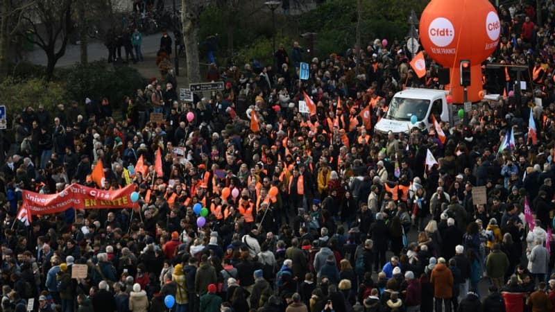 Retraites: le ministère de l'Intérieur annonce 963.000 manifestants ce samedi en France
