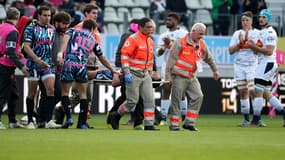 Kylan Hamdaoui est évacué sur civière