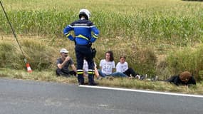 Tour de France : les militants écologistes du mouvement "Dernière Rénovation"