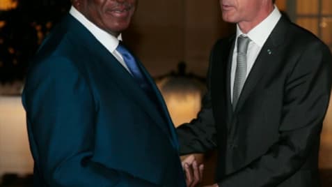 Le président malien Ibrahim Boubakar Keïta reçu par Manuel Valls le 21 octobre 2015 à Matignon à Paris Le président malien Ibrahim Boubakar Keïta reçu par Manuel Valls le 21 octobre 2015 à Matignon à Paris