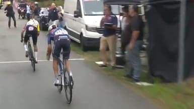 Egan Bernal remporte la 16e étape de la Vuelta, raccourcie à cause de manifestations, le 3 septembre 2025.