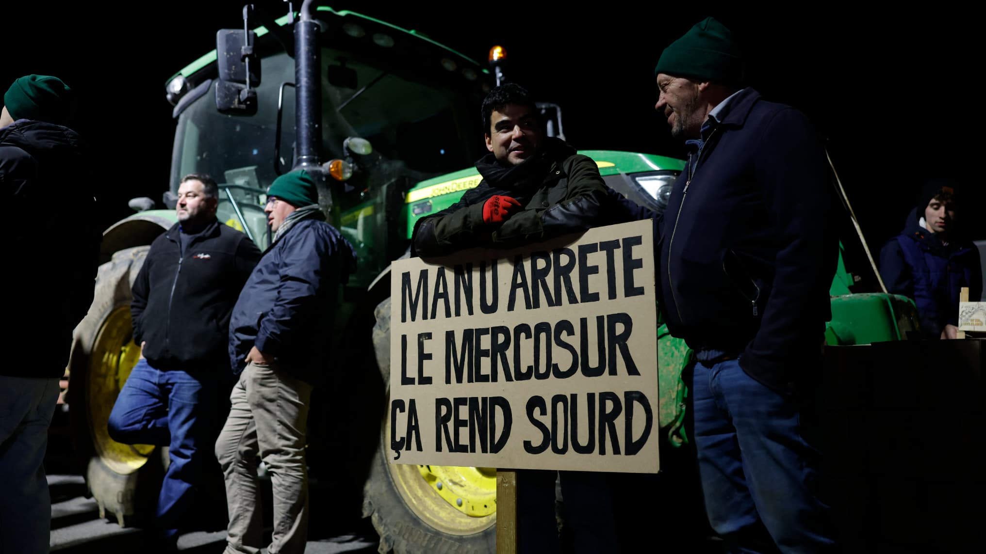 "Manu, Arrête Le Mercosur, ça Rend Sourd": Convoi D'agriculteurs En ...