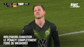 Wolfsburg-Chakhtior : Le penalty complètement foiré de Weghorst