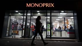 La direction de Monoprix a consenti à des majorations de salaires pour maintenir l'ouverture de ses magasins après 21 heures. 