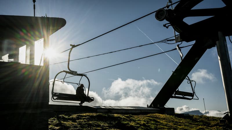 Face au manque de neige, des stations de ski des Pyrénées sont contraintes de fermer