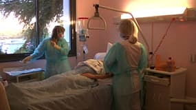 Infirmières dans une chambre de l'unité de soins palliatifs du CHU de Montpellier, en janvier dernier (photo d'illustration).