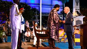 Le prince Charles et la présidente de la Barbade, Sandra Mason