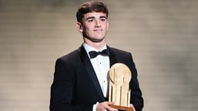 Gavi avec le Trophée Kopa 2022
