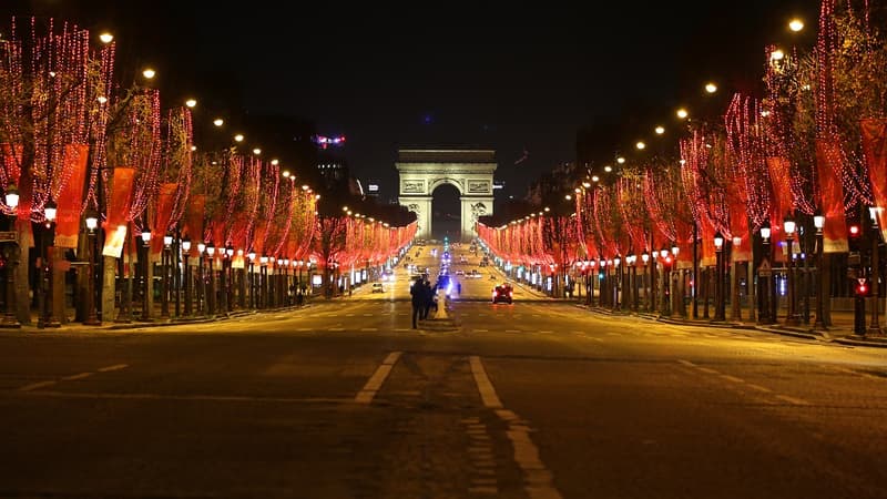 Dans la capitale, la consommation et la vente d'alcool dans des lieux "traditionnellement très fréquentés" comme les Champs-Elysées, seront proscrites dès 18h le 31 décembre.