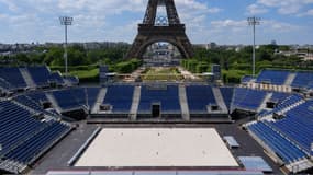 Le stade vide de beach-volley, à Paris le 26 juin 2024