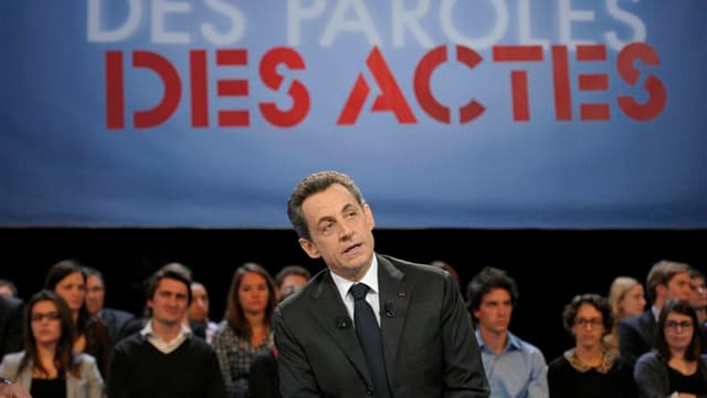 Le président Nicolas Sarkozy a déclaré mardi soir qu'il créerait, s'il est réélu, un impôt minimum sur les bénéfices pour les grands groupes français qui n'en paient pas aujourd'hui grâce à la maximisation de leurs avantages fiscaux. /Photo prise le 6 mar