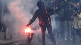 De nouveaux affrontements entre opposants à la loi Travail et forces de l'ordre ont eu lieu mardi à Paris