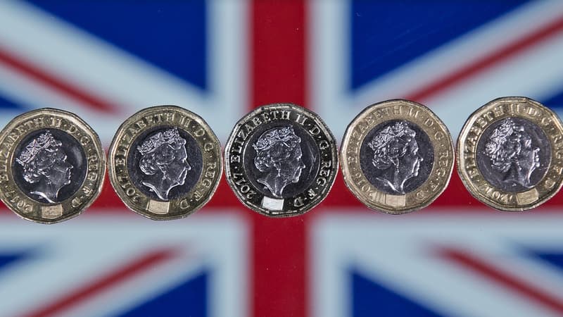 La décision de reprendre la production de la pièce de monnaie "célébrant" le Brexit, prévu au 31 janvier 2020, a été prise peu après la victoire écrasante des conservateurs, menés par le Premier ministre Boris Johnson, aux élections anticipées du 12 décembre.