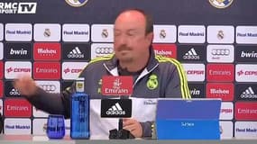 Benitez imite le chuchotement de Cristiano Ronaldo à Blanc
