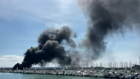 Sept bateaux ont entièrement brûlé dans le port de plaisance du Havre.