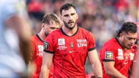Charles Ollivon pendant un match de Toulon en Top 14 contre Pau à Mayol, le 21 décembre 2024