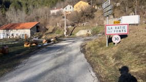Le petit village de La Bâtie-des-Fonts, dans la Drôme.