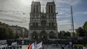 Le parvis de Notre-Dame à l'occasion des Jeux olympiques, le dimanche 4 août à Paris