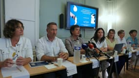 Les frères et sœurs de Sabine Dumont, tuée en 1987, ont tenu une conférence de presse au cabinet Seban, lundi 30 juin 2025.