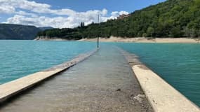 EDF, qui gère le barrage de Serre-Ponçon, est optimiste quant au niveau du lac pour l'été.