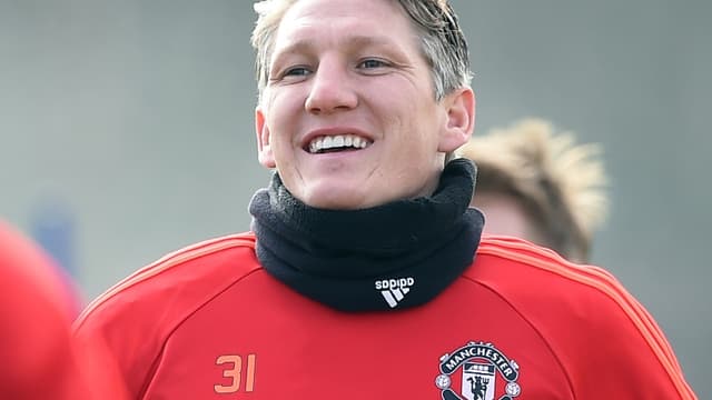 Mis sur la touche par José Mourinho, Bastian Schweinsteiger attend depuis cet été de porter le maillot de Manchester United.