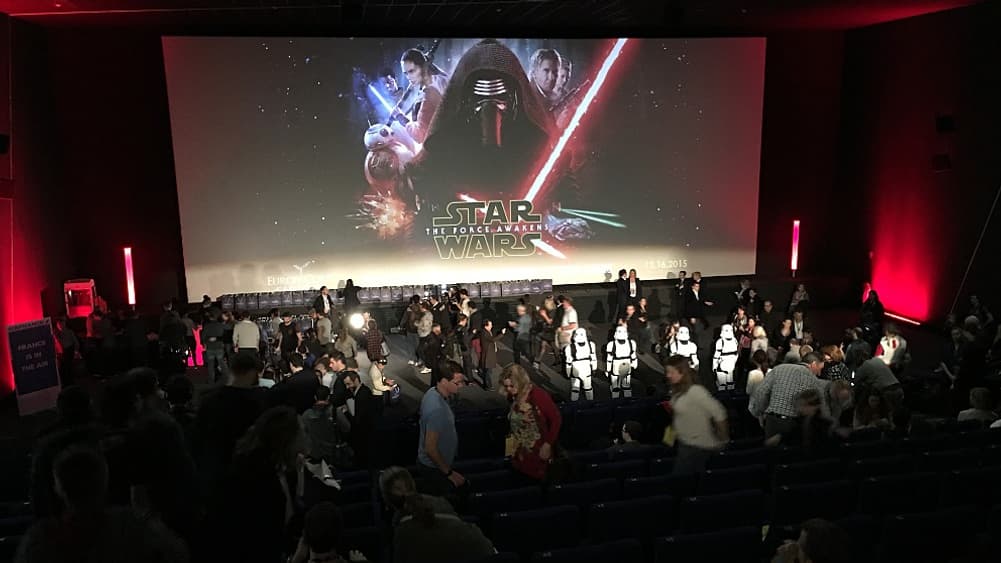 Projection du dernier Star Wars dans les cinémas EuropaCorp.