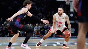 Mike James lors de Paris Basket-Monaco le 13 janvier 2024