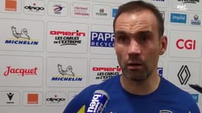 Clermont 42-20 Pau : "On s'est pris un klaxon à la pause", Parra raconte la remontada des Jaunards